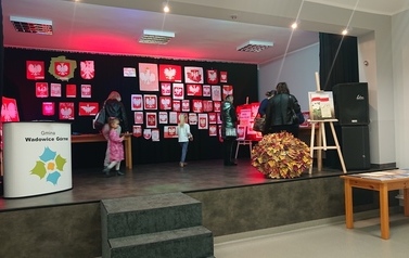 Wernisaż wystawy "Tu wszędzie jest moja Ojczyzna", Konkurs plastyczny "Najpięknieszy Orzeł - Godło Polski" 43