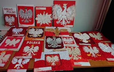 Wernisaż wystawy "Tu wszędzie jest moja Ojczyzna", Konkurs plastyczny "Najpięknieszy Orzeł - Godło Polski" 58